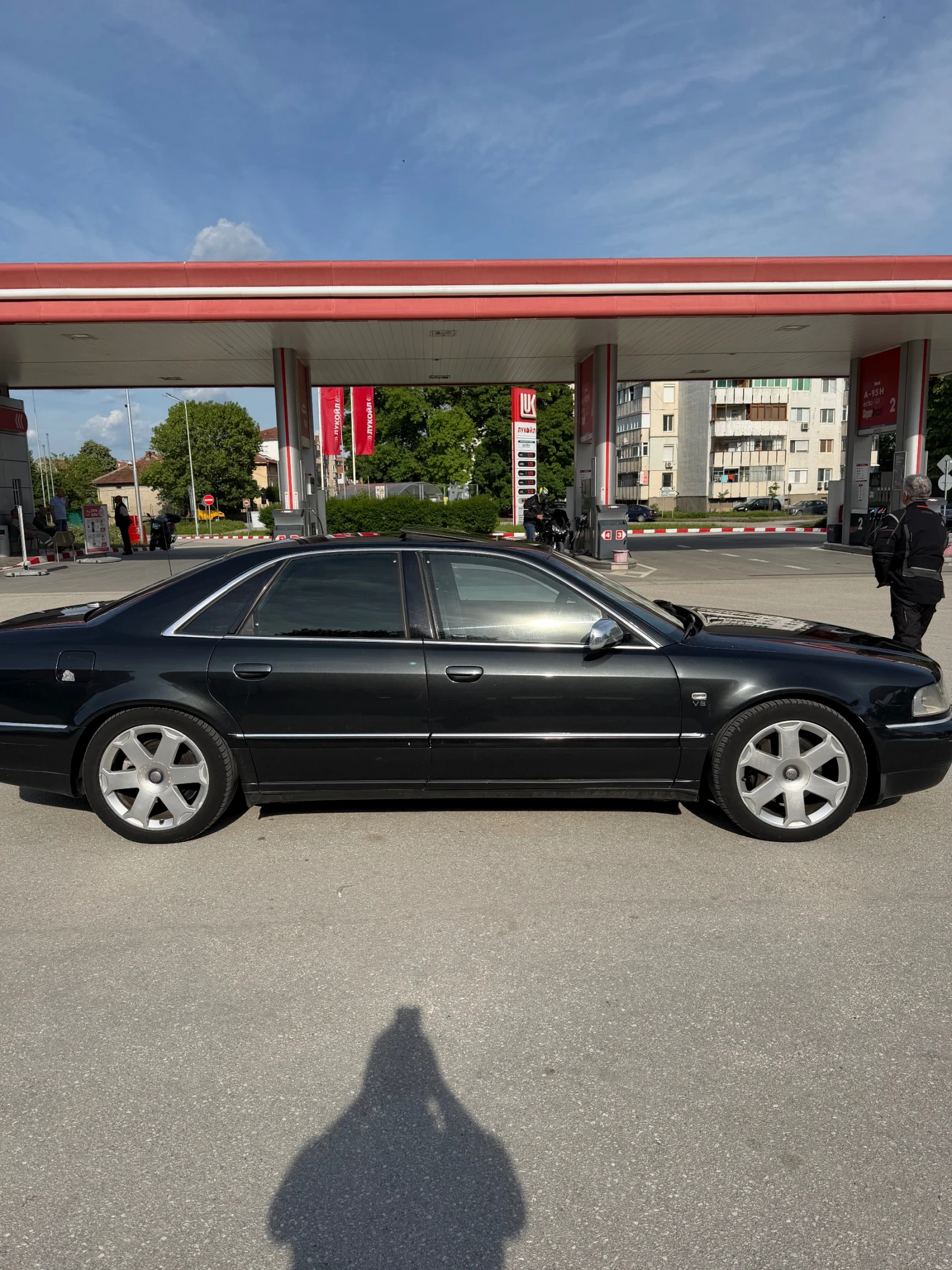 Audi A8 4.2i ГАЗОВ ИНЖЕКЦИОН 90л.!, снимка 5 - Автомобили и джипове - 54830243