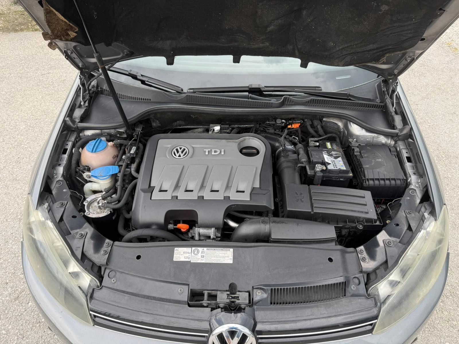 VW Golf 2.0TDI AVTOMAT, снимка 15 - Автомобили и джипове - 55259322