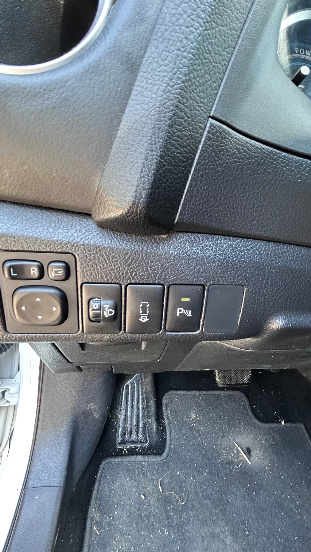 Toyota Auris navi/koja/parkAssist, снимка 11 - Автомобили и джипове - 55342770