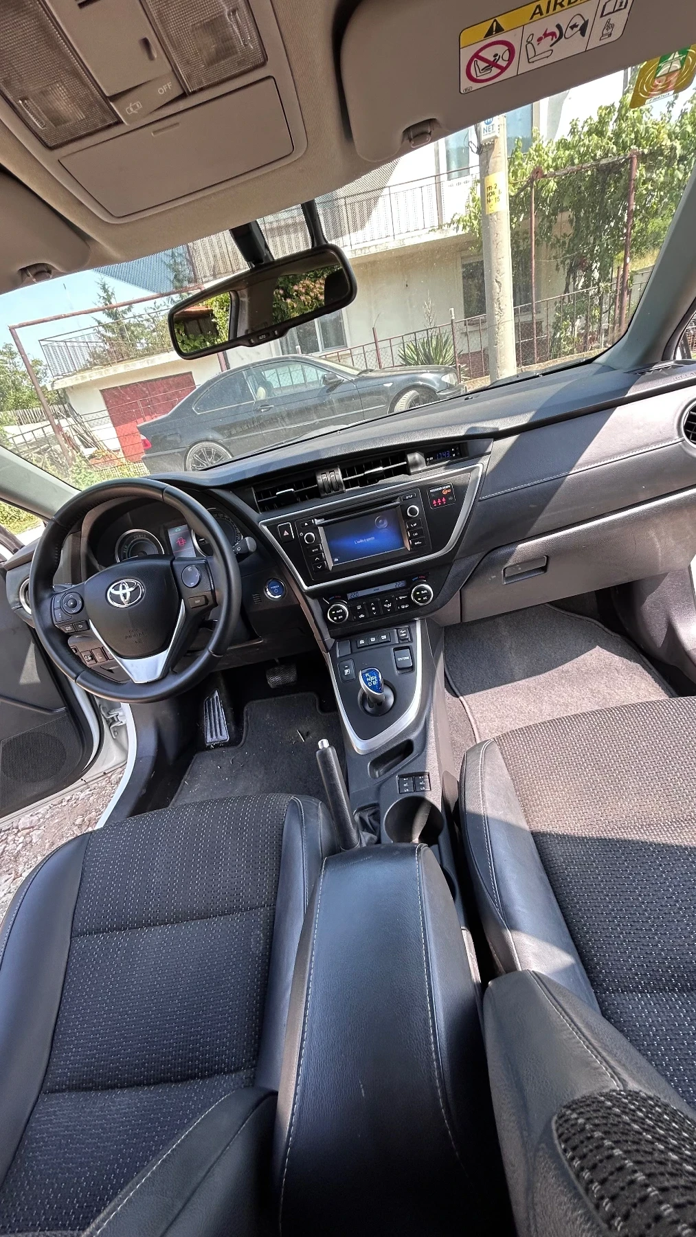 Toyota Auris navi/koja/parkAssist, снимка 6 - Автомобили и джипове - 55342770