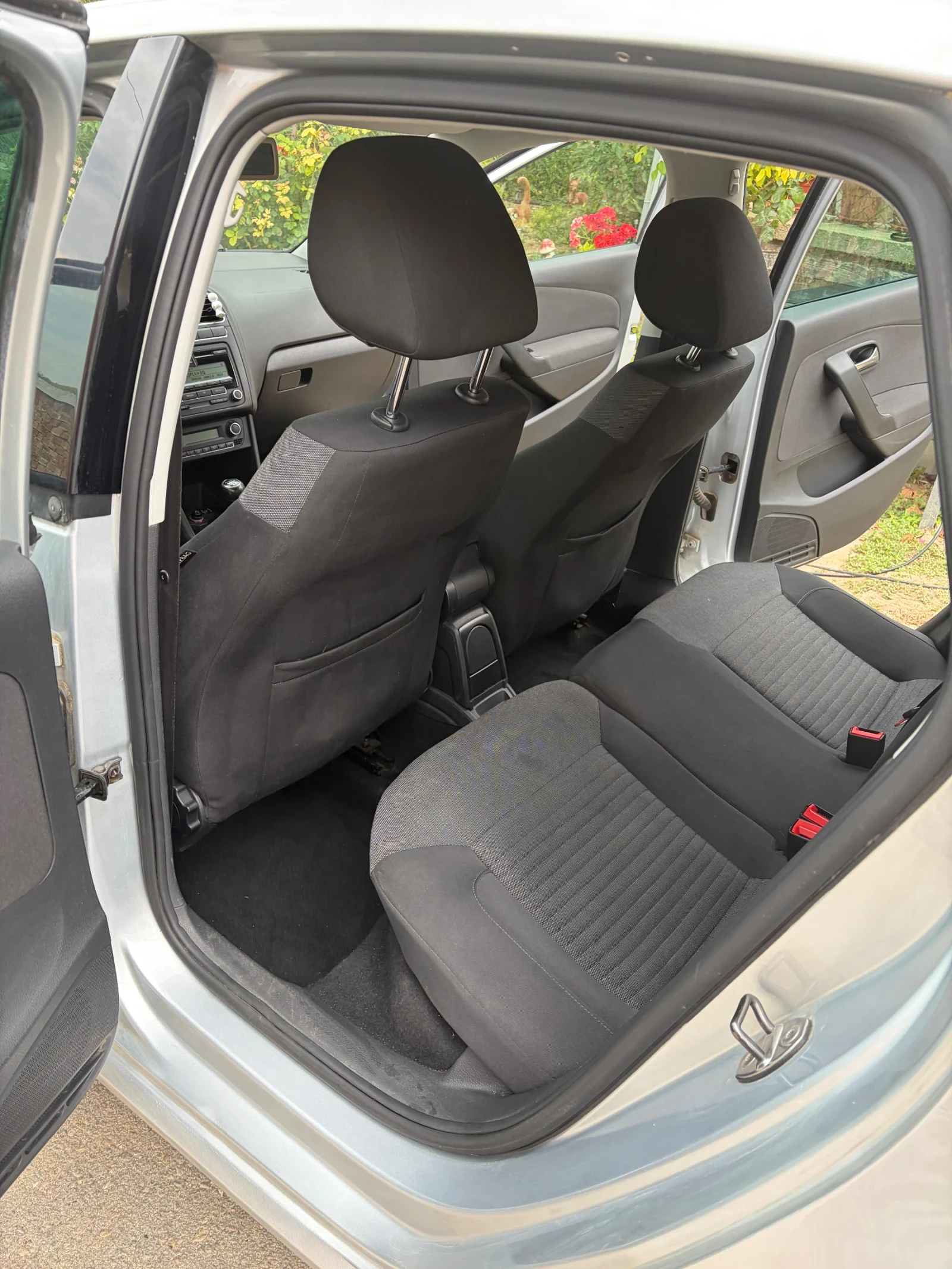 VW Polo, снимка 7 - Автомобили и джипове - 55380640