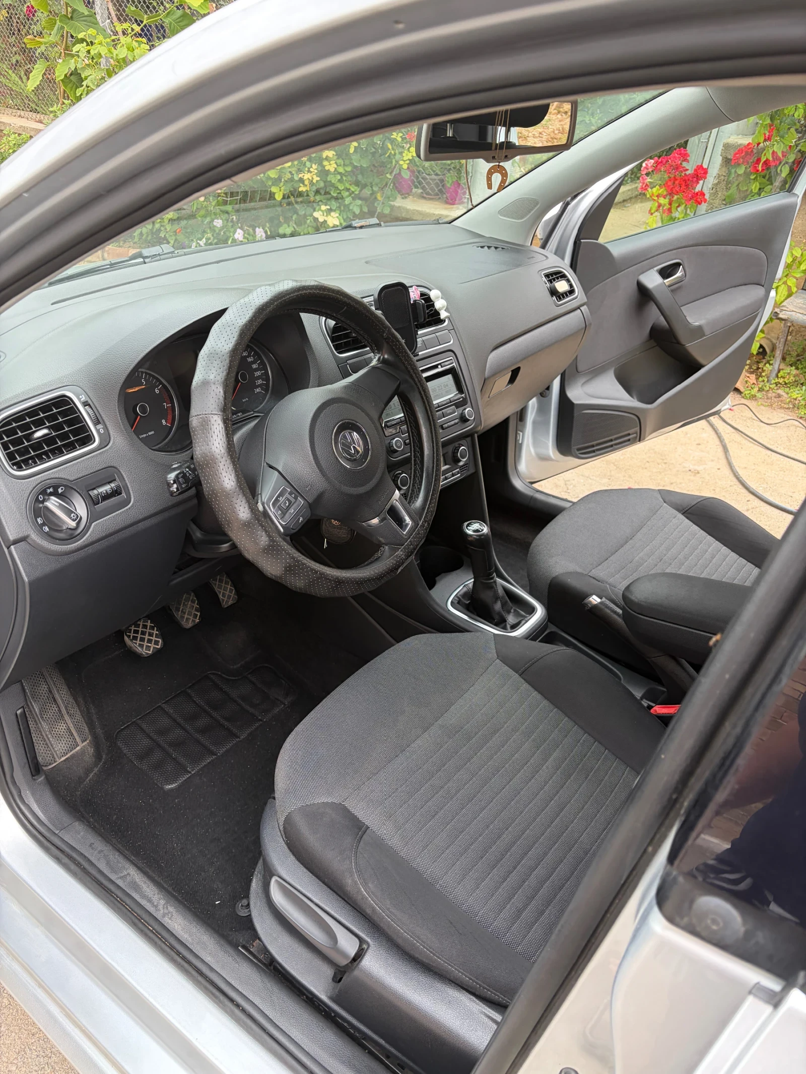 VW Polo, снимка 8 - Автомобили и джипове - 55380640