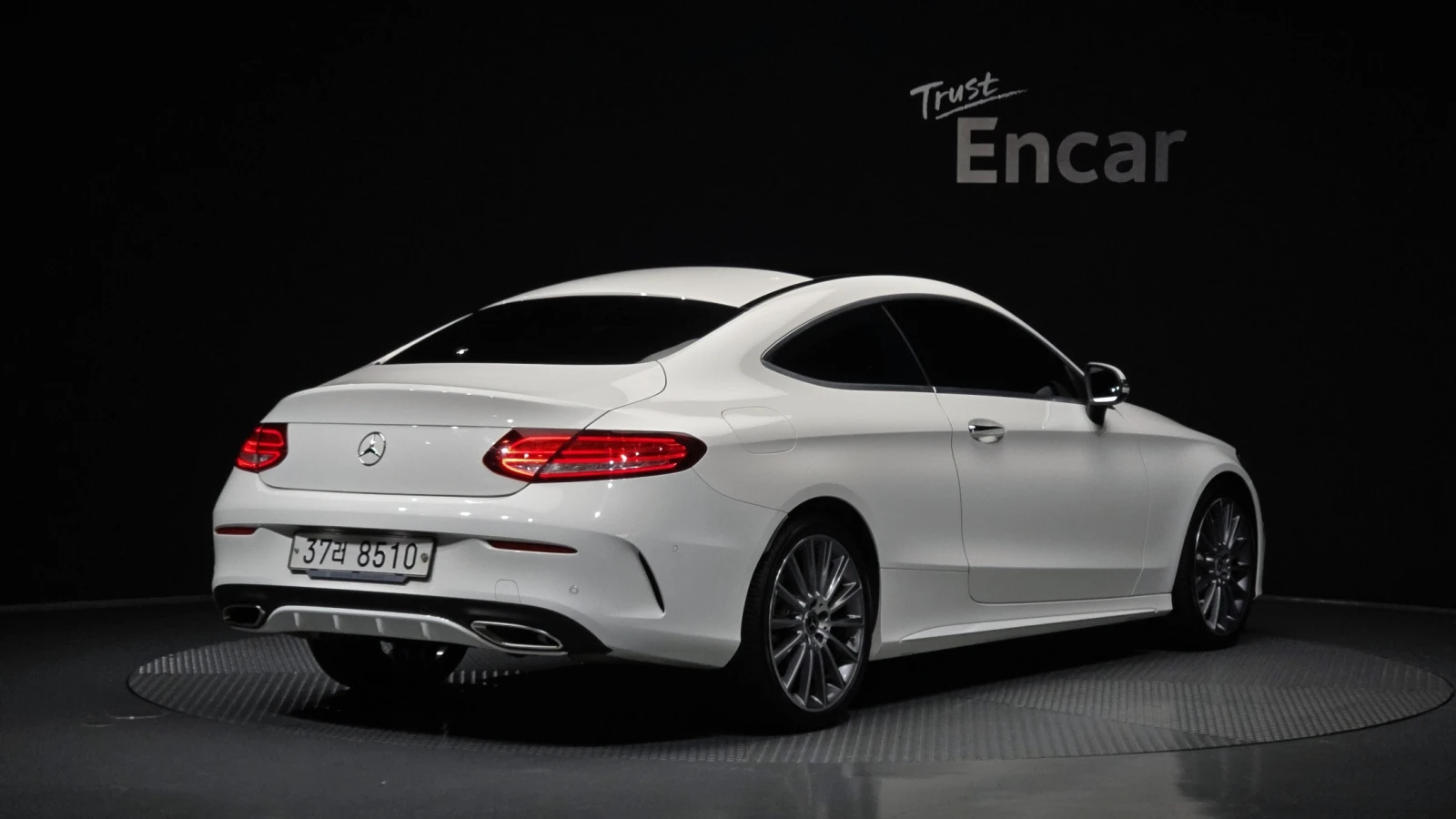 Mercedes-Benz C 200 2.0 Turbo Coupe, снимка 2 - Автомобили и джипове - 55393362