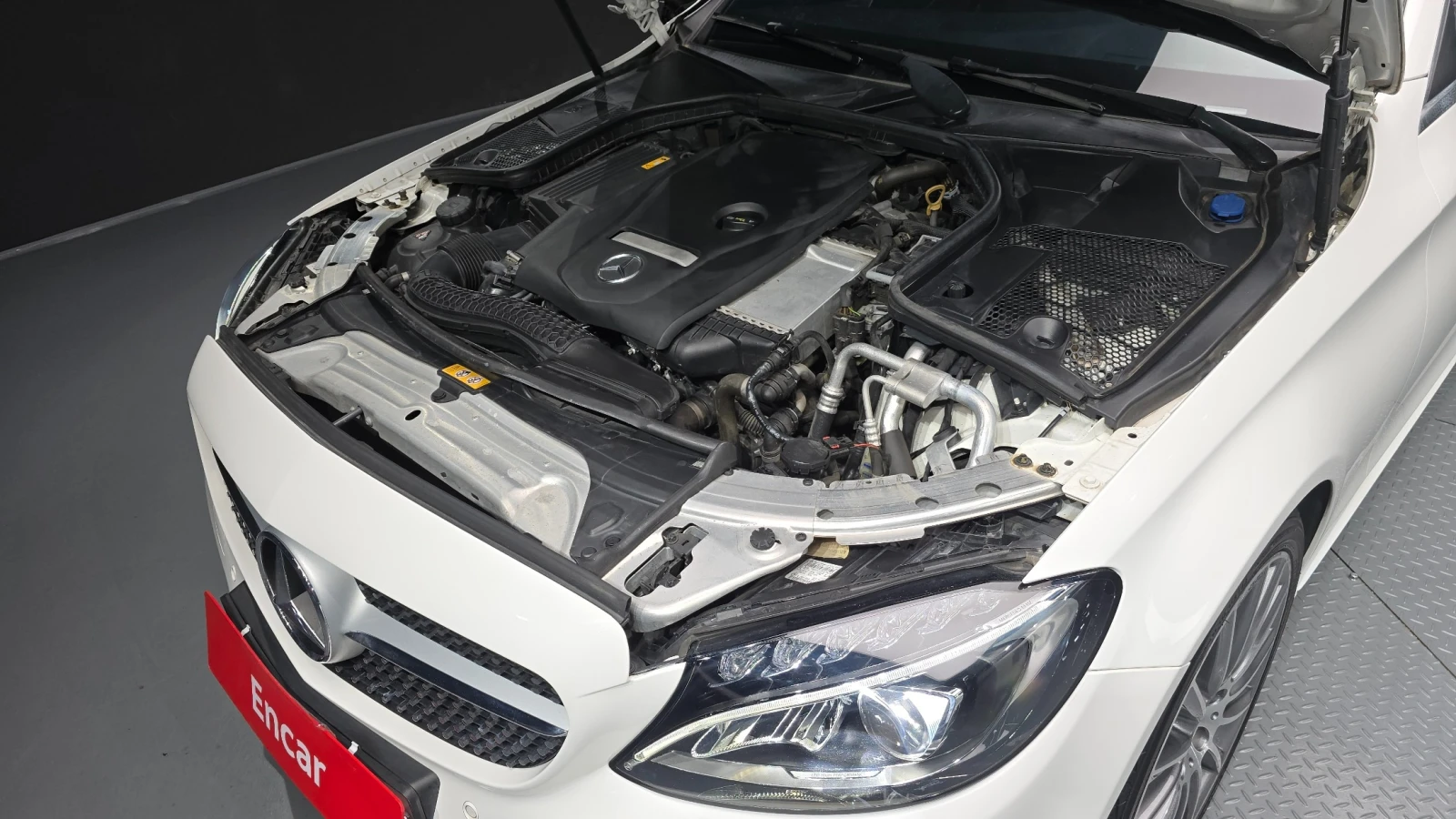 Mercedes-Benz C 200 2.0 Turbo Coupe, снимка 5 - Автомобили и джипове - 55393362