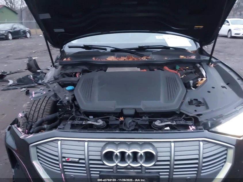Audi E-Tron Sportback Prestige Quattro, снимка 10 - Автомобили и джипове - 55534801