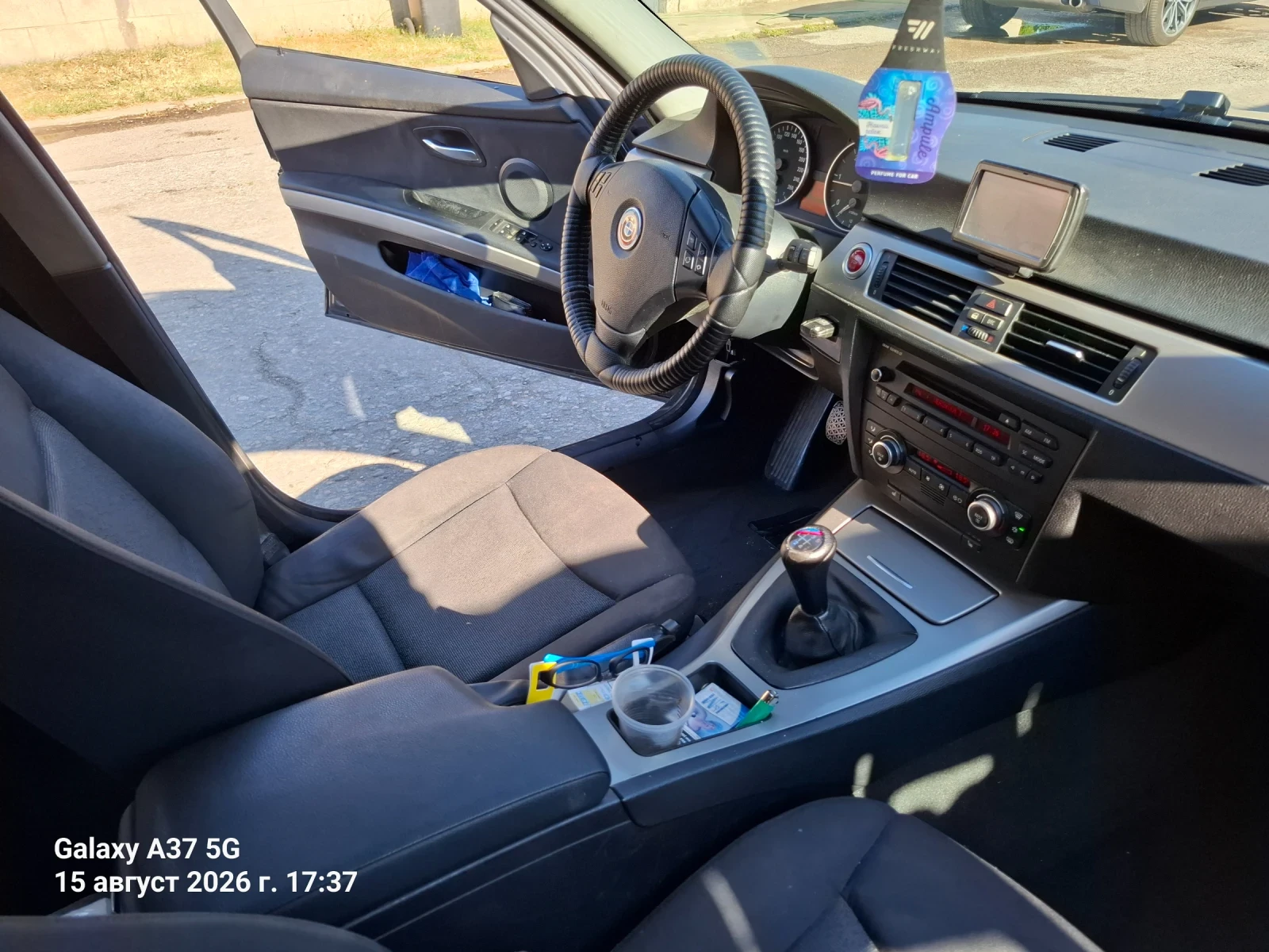 BMW 320, снимка 9 - Автомобили и джипове - 55673949