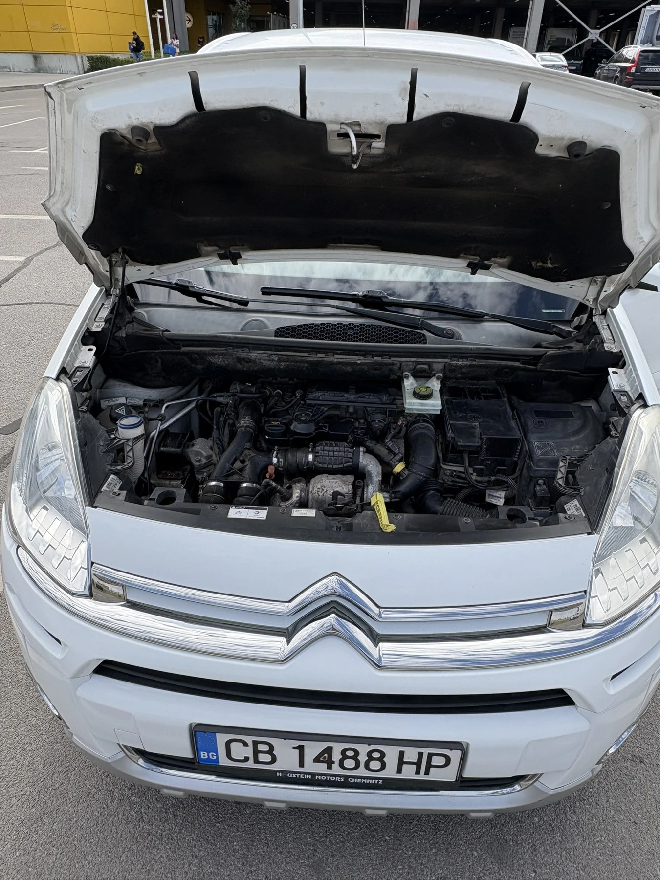 Citroen Berlingo 1.6HDI  Multispace, снимка 10 - Автомобили и джипове - 56085935
