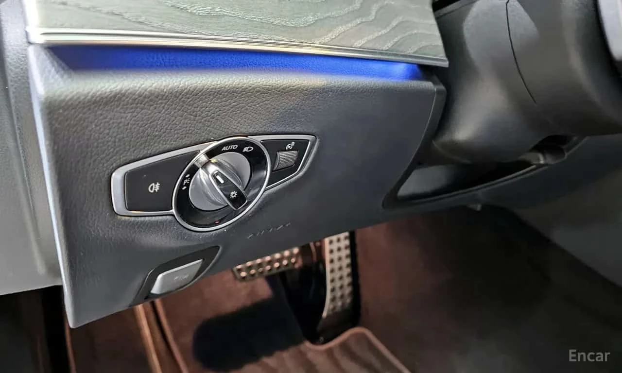 Mercedes-Benz E 350 4MATIC AMG Line Edition 360 ������ Head Up  | Mobile.bg � ����������� 15