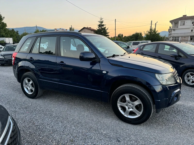 Suzuki Grand vitara 2.0i Facelift!! 4x4!!!Klimatronik!, снимка 8 - Автомобили и джипове - 46920838