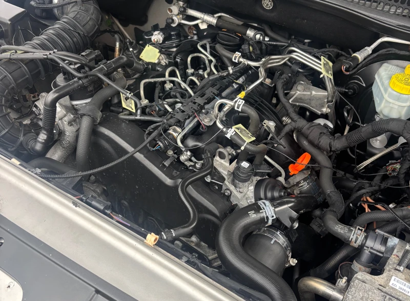 VW Amarok 2.0 TDI, снимка 10 - Автомобили и джипове - 52327041