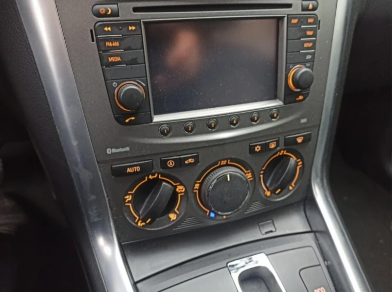 Opel Antara 2.2 DCTDI / 163hp / Full option / !!104000km!!, снимка 12 - Автомобили и джипове - 52885088