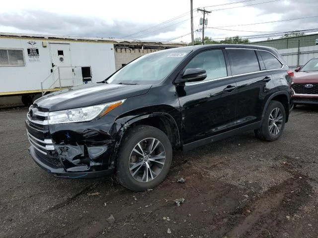 Toyota Highlander  LE