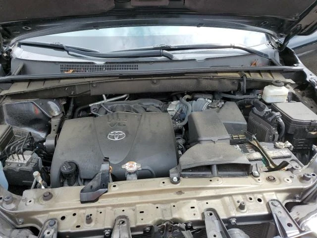 Toyota Highlander  LE, снимка 12 - Автомобили и джипове - 52839278