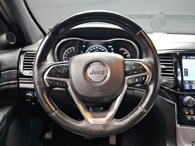 Jeep Grand cherokee 3.6 OVERLAND WK2, снимка 12 - Автомобили и джипове - 55113609