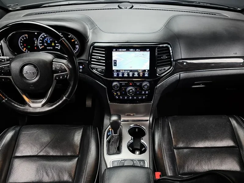Jeep Grand cherokee 3.6 OVERLAND WK2, снимка 7 - Автомобили и джипове - 55113609