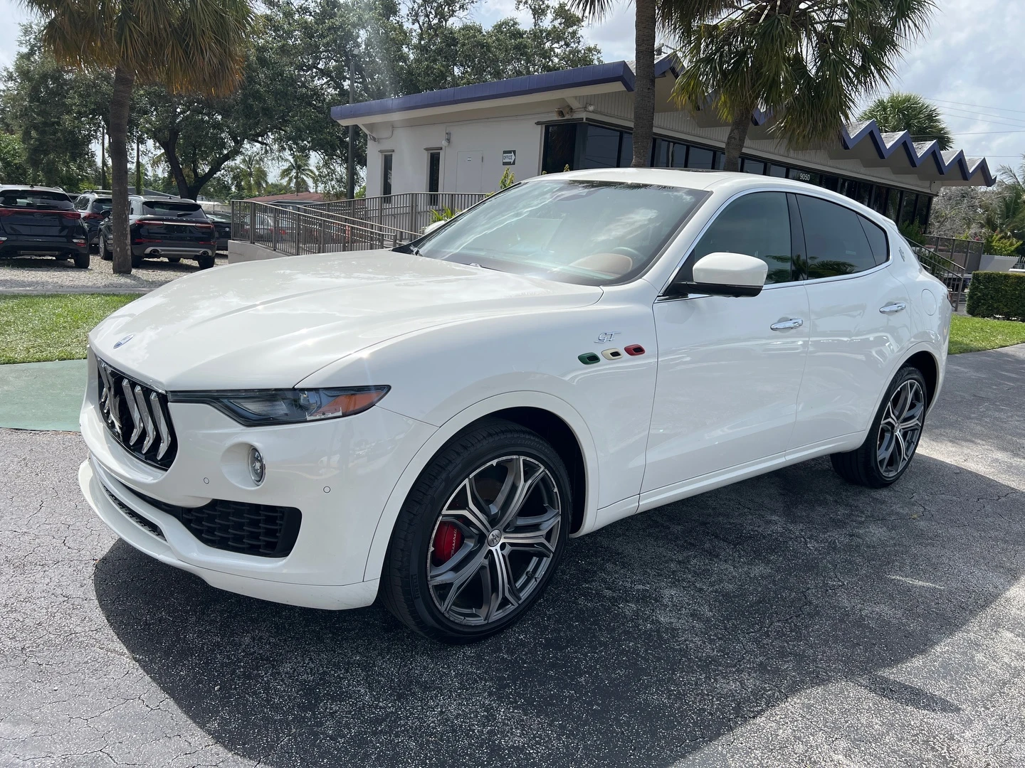 Maserati Levante GT AWD 3.0L Twin Turbo V6 - [1] 