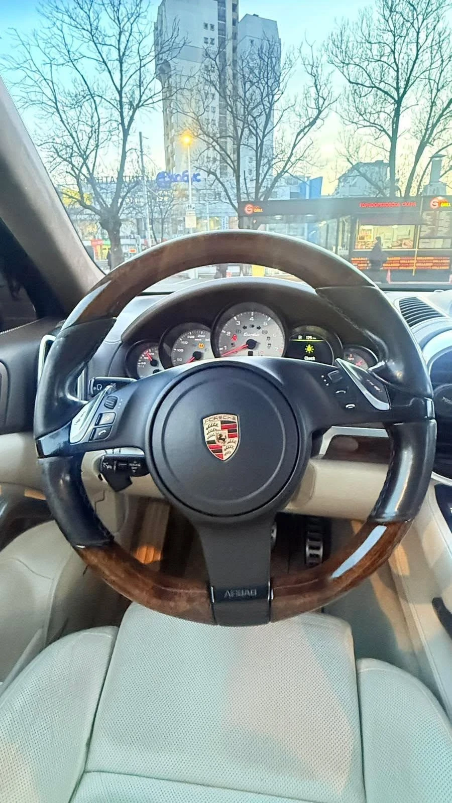 Porsche Cayenne  - изображение 5