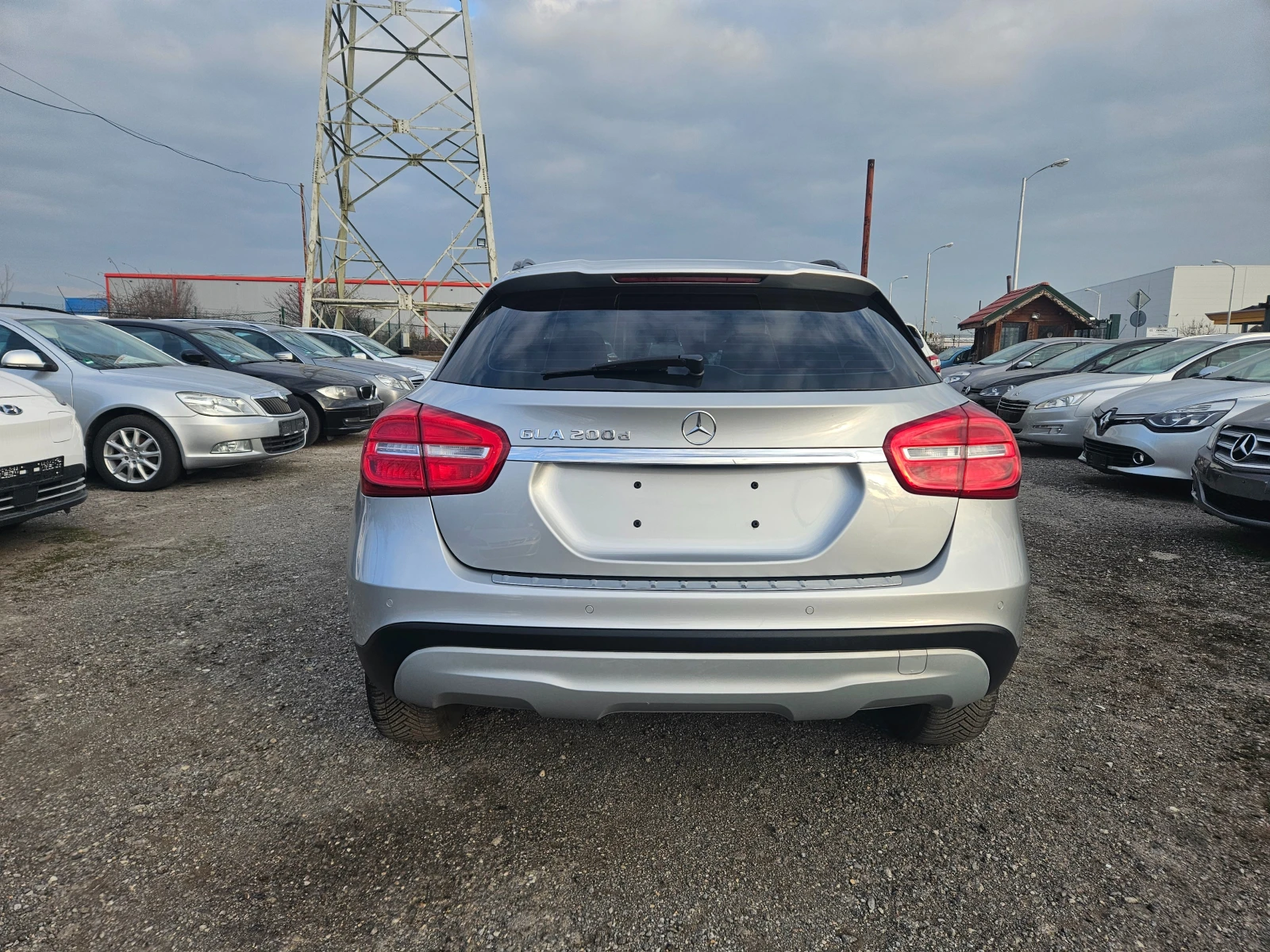 Mercedes-Benz GLA 200 2.2CDI-LED НАВИГАЦИЯ-КАМЕРА-ПЕРФЕКТНА - изображение 6