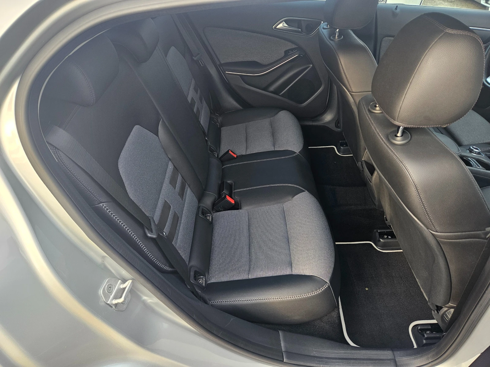 Mercedes-Benz GLA 200 2.2CDI-LED ���������-������-��������� | Mobile.bg � ����������� 14