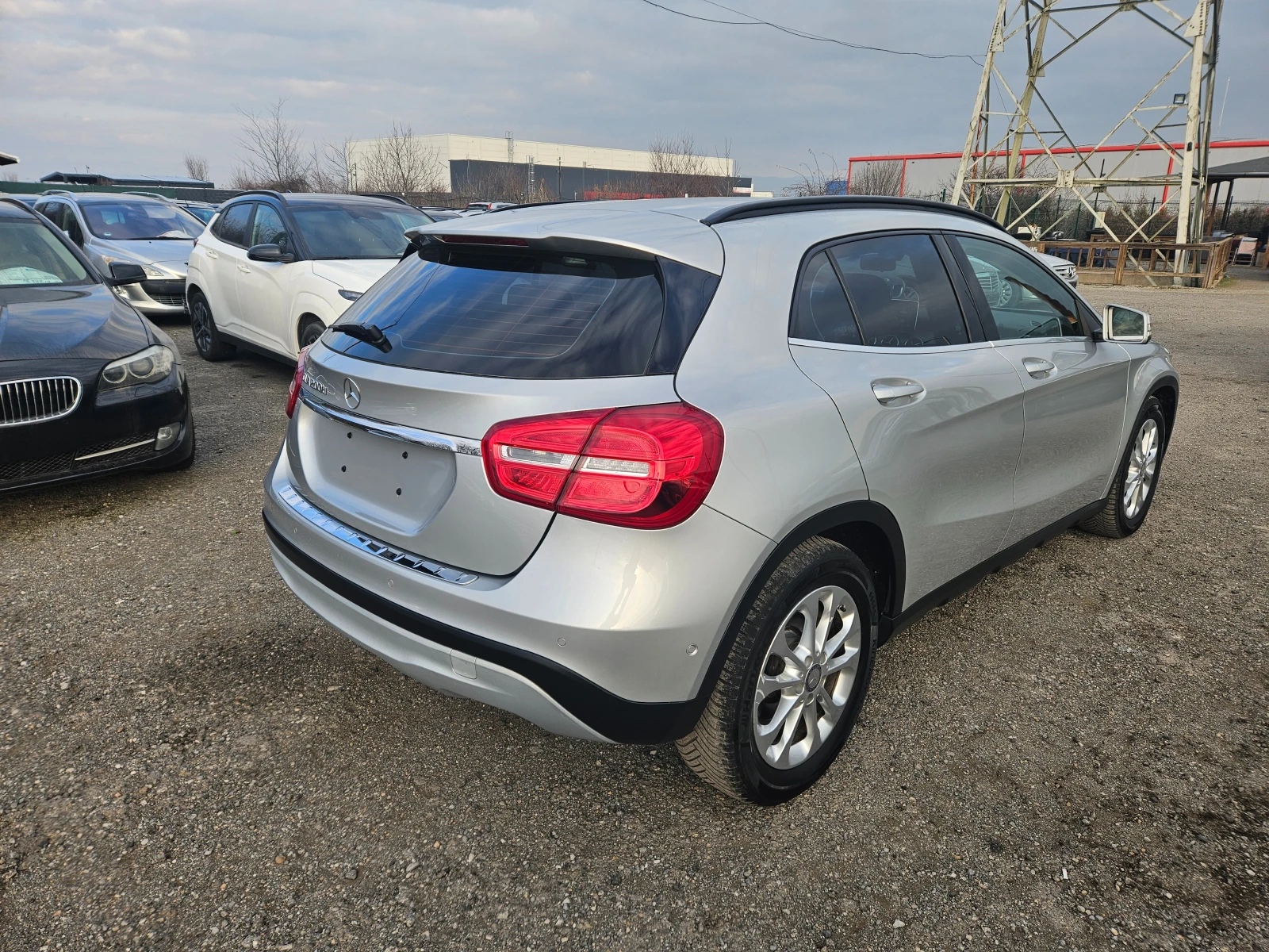 Mercedes-Benz GLA 200 2.2CDI-LED НАВИГАЦИЯ-КАМЕРА-ПЕРФЕКТНА - изображение 4