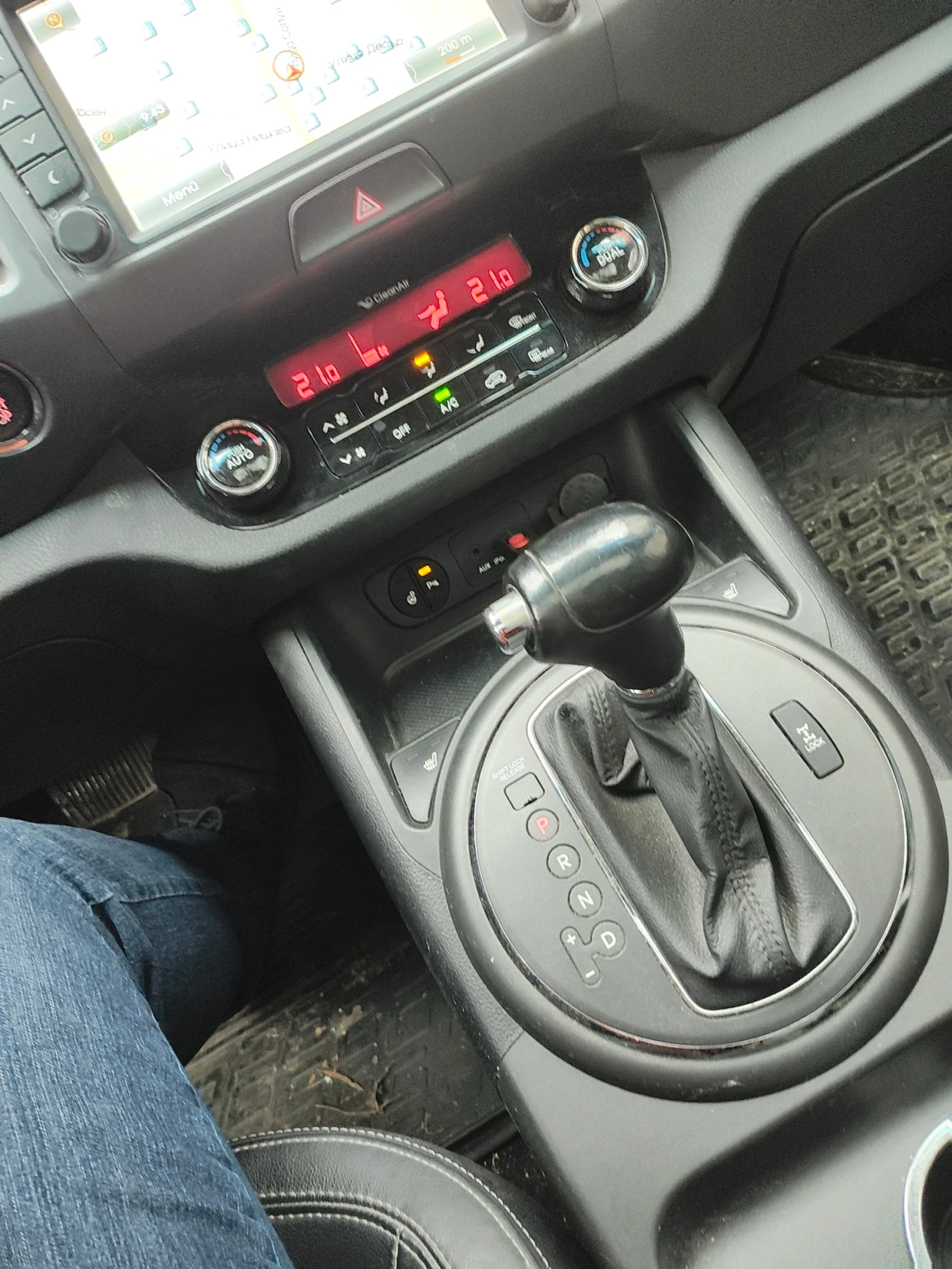 Kia Sportage 3, снимка 5 - Автомобили и джипове - 53985257