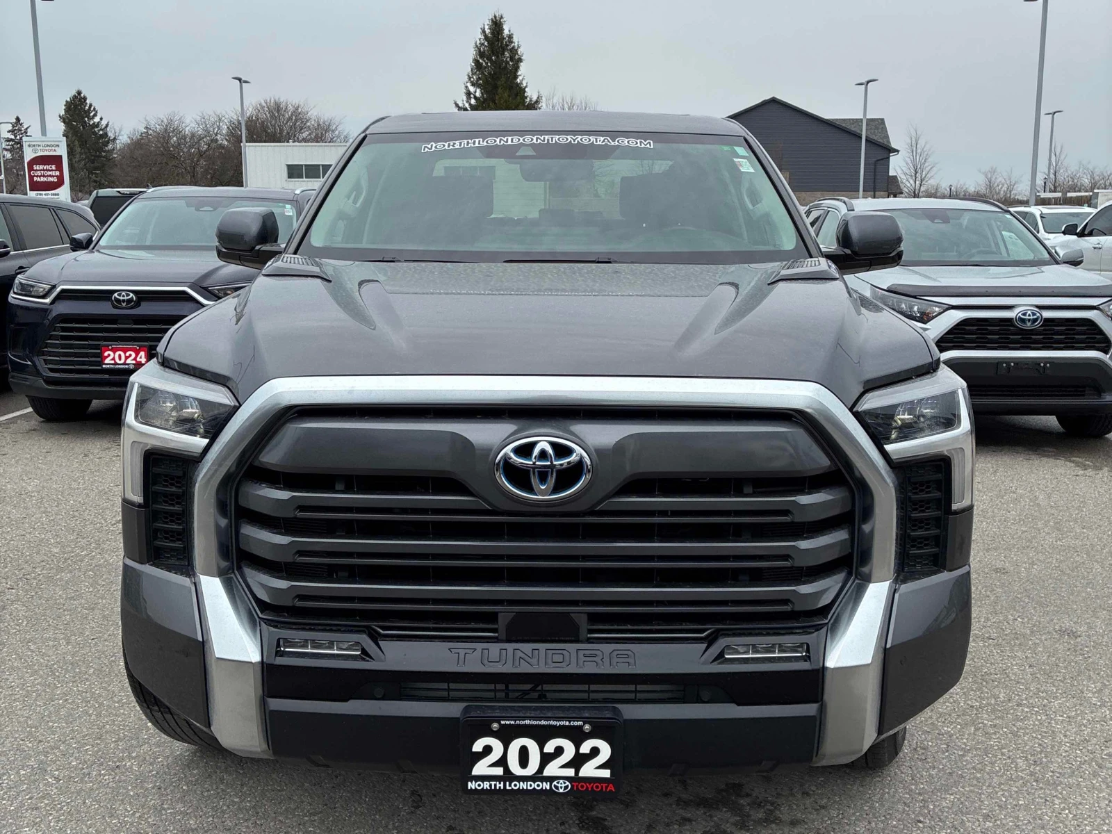 Toyota Tundra LIMITED HYBRID * * CARFAX * * АВТО КРЕДИТ * * , снимка 2 - Автомобили и джипове - 54041892
