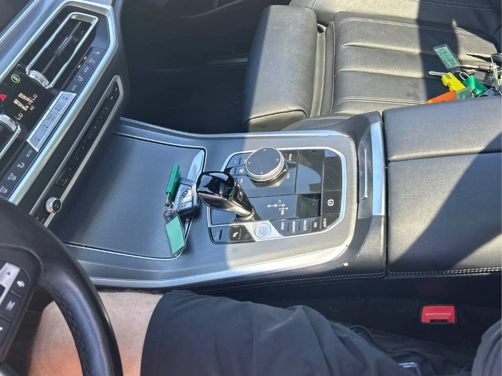 BMW X5 xDrive40i * CARFAX* ОПЦИЯ ЗА ФИНАНСИРАНЕ* , снимка 11 - Автомобили и джипове - 54923555