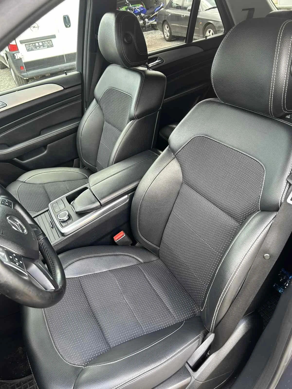 Mercedes-Benz ML 250 Bluetec 4MATIC 204 к.с, снимка 9 - Автомобили и джипове - 55116193