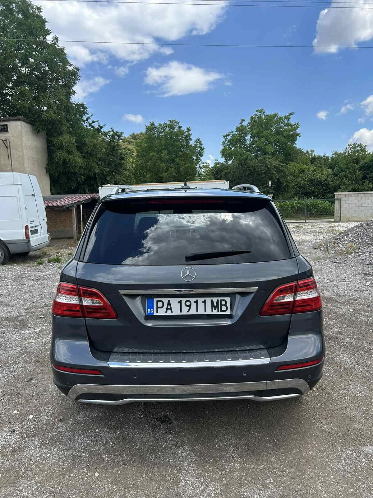 Mercedes-Benz ML 250 Bluetec 4MATIC 204 к.с, снимка 4 - Автомобили и джипове - 55116193