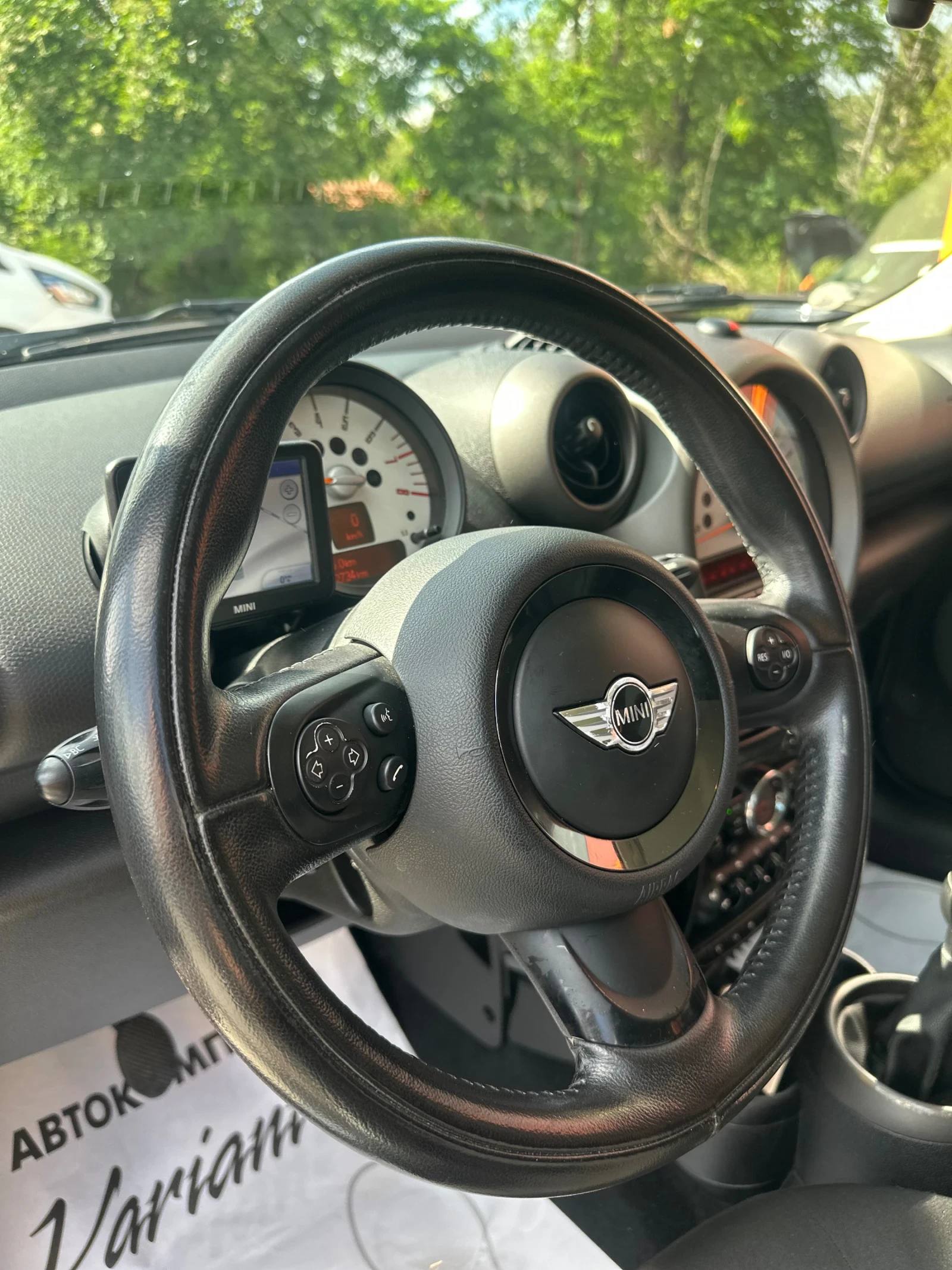 Mini Countryman 1.6i* 98kc* TOP, снимка 15 - Автомобили и джипове - 55265191