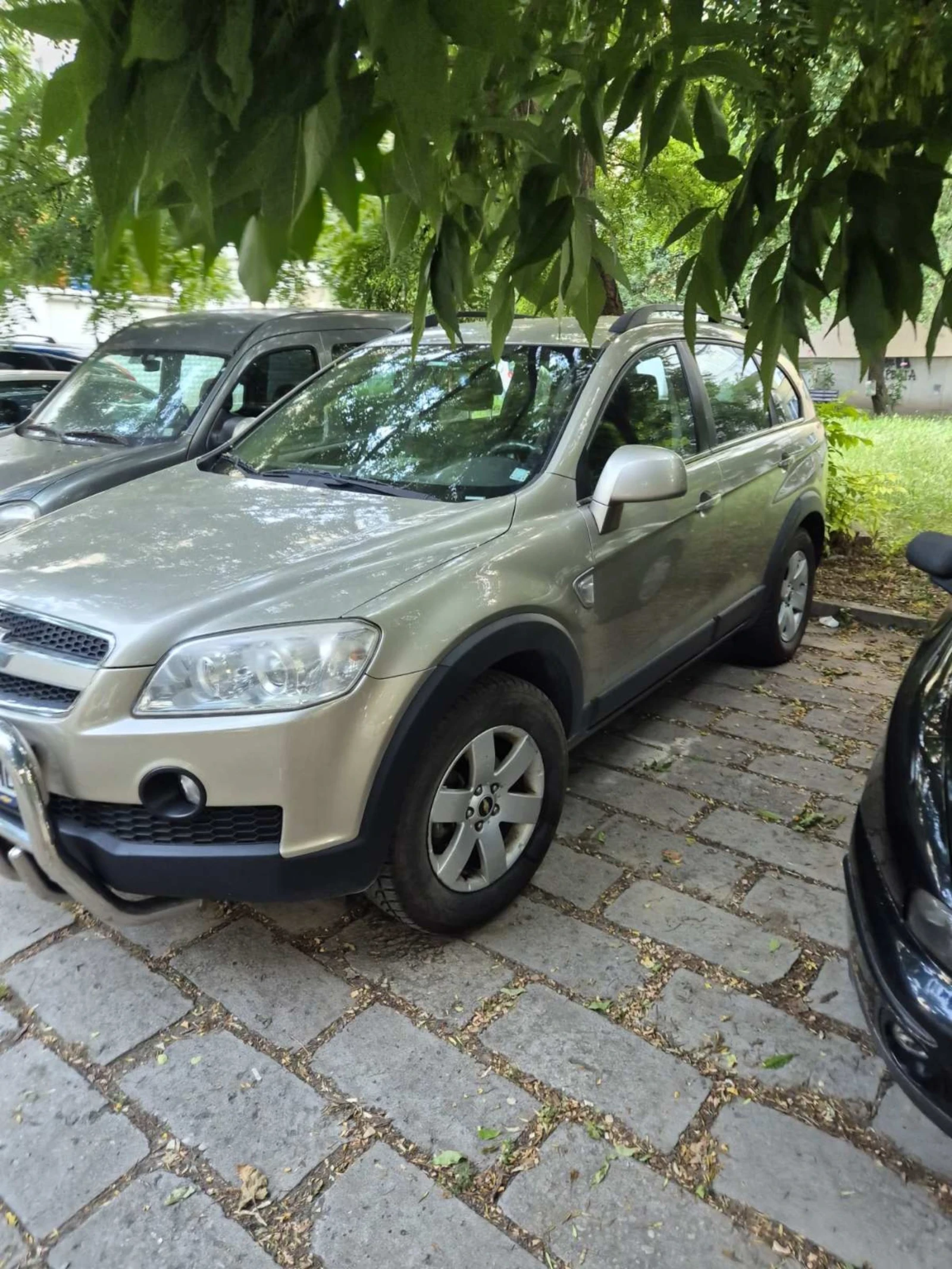 Chevrolet Captiva 2.0, снимка 3 - Автомобили и джипове - 55282394