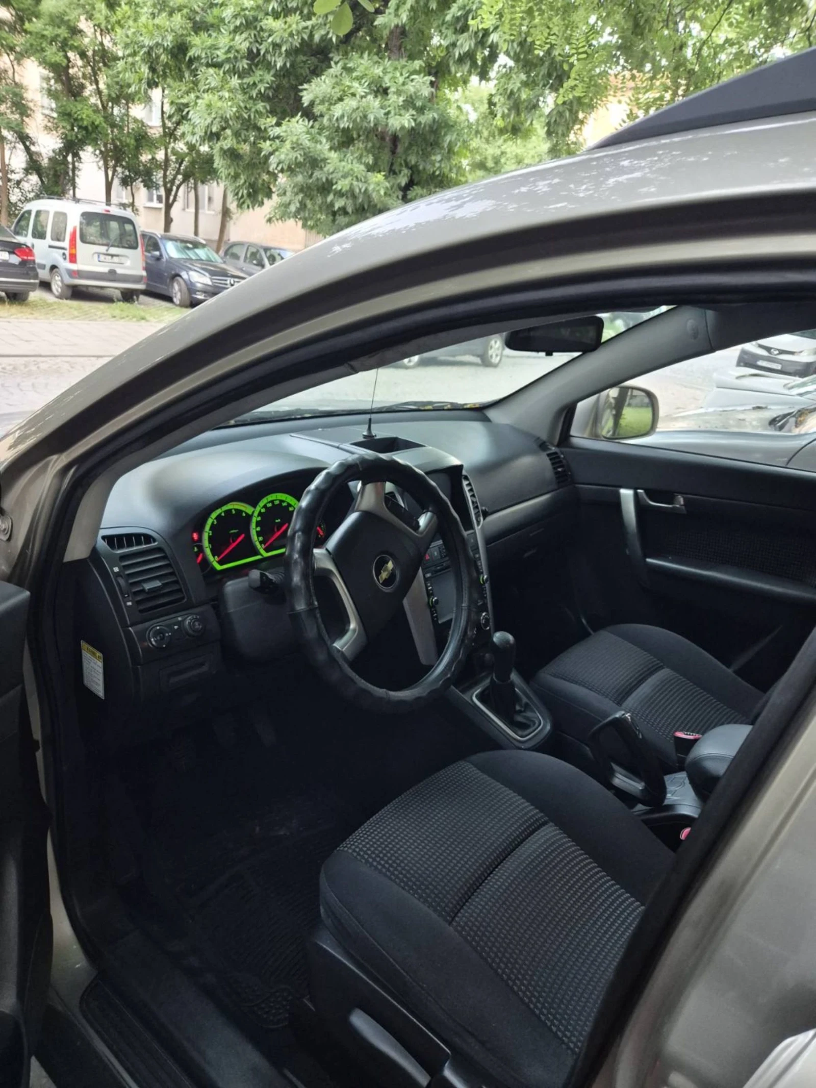 Chevrolet Captiva 2.0, снимка 6 - Автомобили и джипове - 55282394