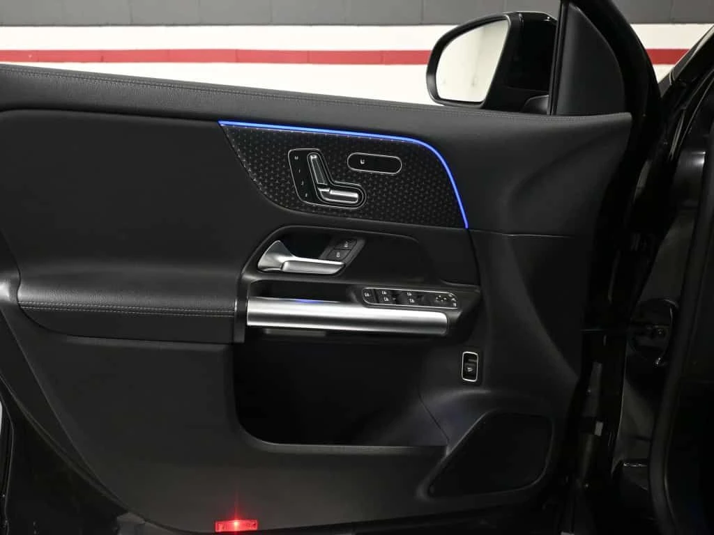 Mercedes-Benz GLA * 250 4MATIC No Accident Panoramic Roof Navigation | Mobile.bg � ����������� 11