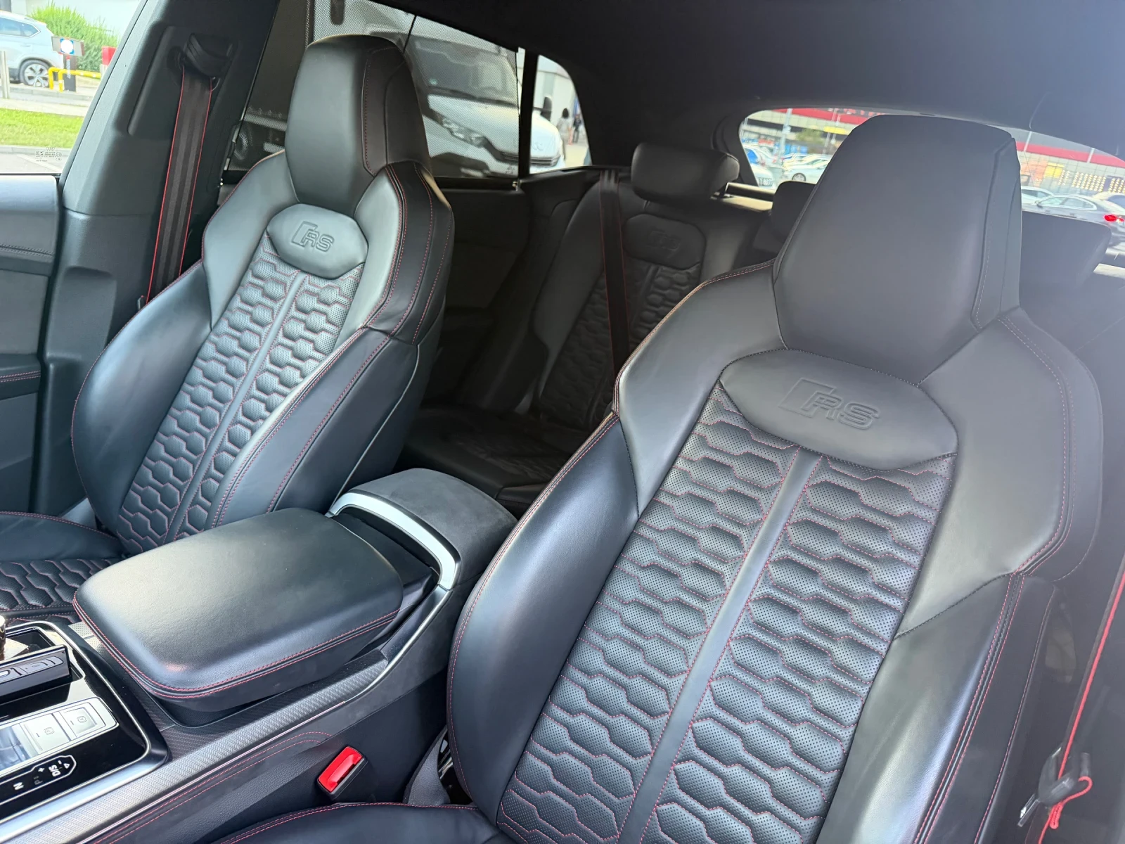 Audi RSQ8, снимка 12 - Автомобили и джипове - 56137438