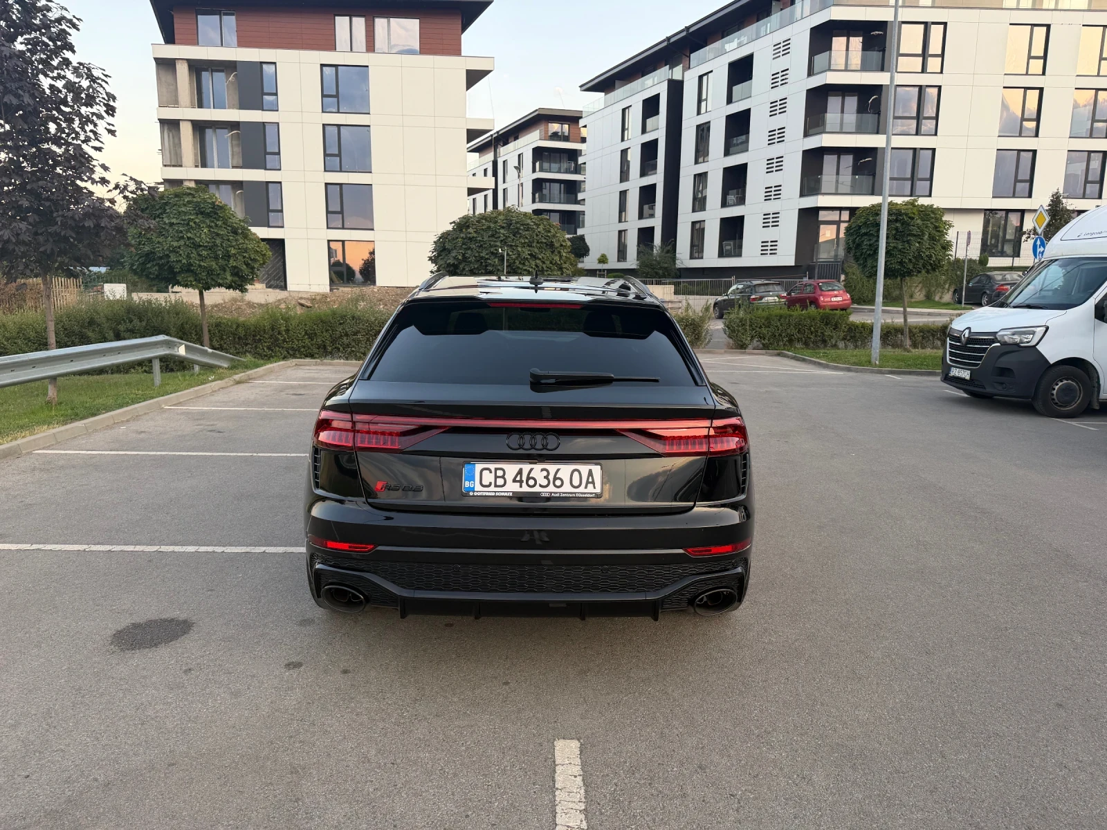 Audi RSQ8, снимка 2 - Автомобили и джипове - 56137438
