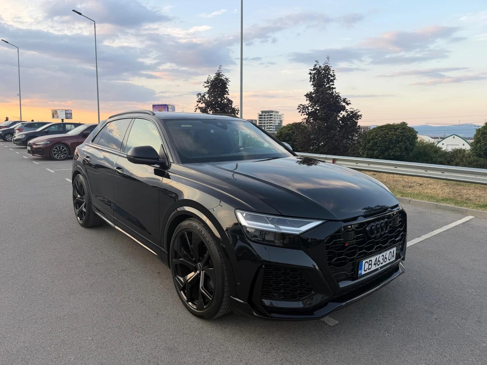 Audi RSQ8, снимка 6 - Автомобили и джипове - 56137438