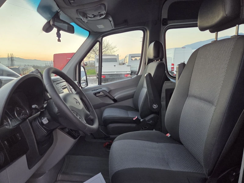 Mercedes-Benz Sprinter 315 CDI, 9 местен, Климатик, Нави, Подрев, Xenon, снимка 9 - Бусове и автобуси - 52805794