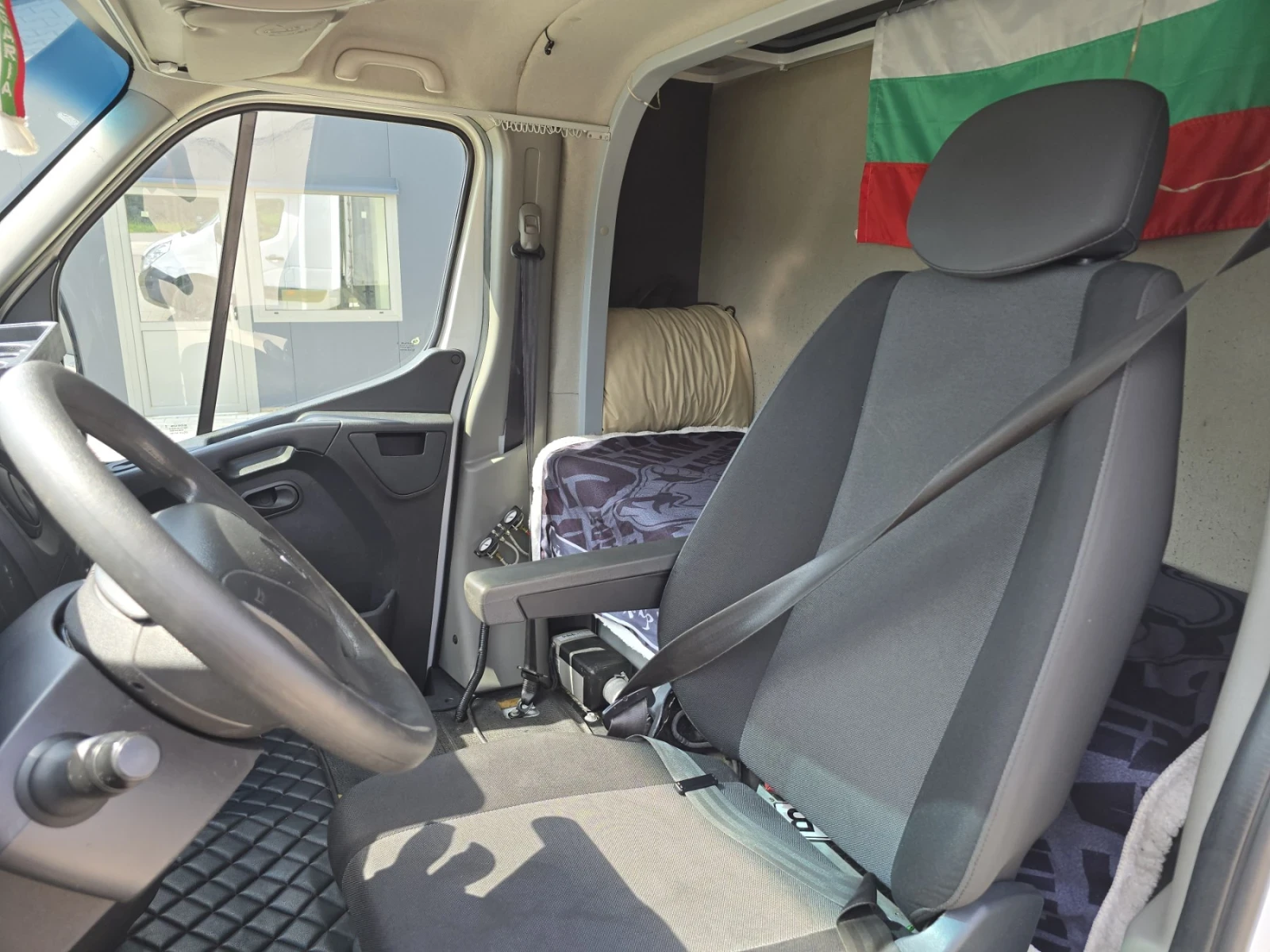 Renault Master ЗАДНА СПАЛНЯ, ПАДАЩ БОРД, снимка 8 - Бусове и автобуси - 54848249