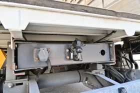 Renault D 12.240, снимка 9