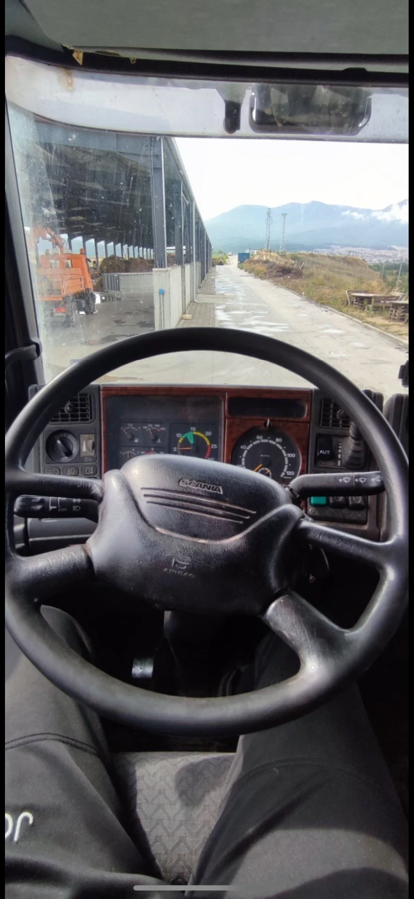 Scania 114 L 380 - изображение 6
