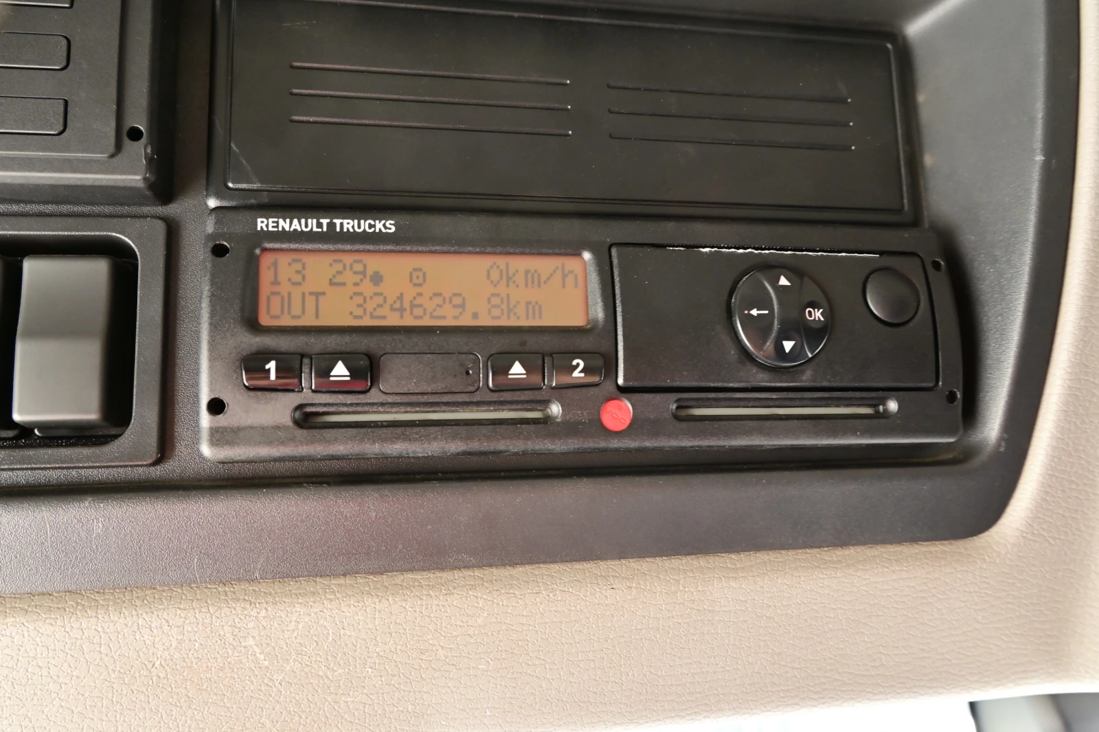 Renault D 12.240, снимка 14 - Камиони - 55282385