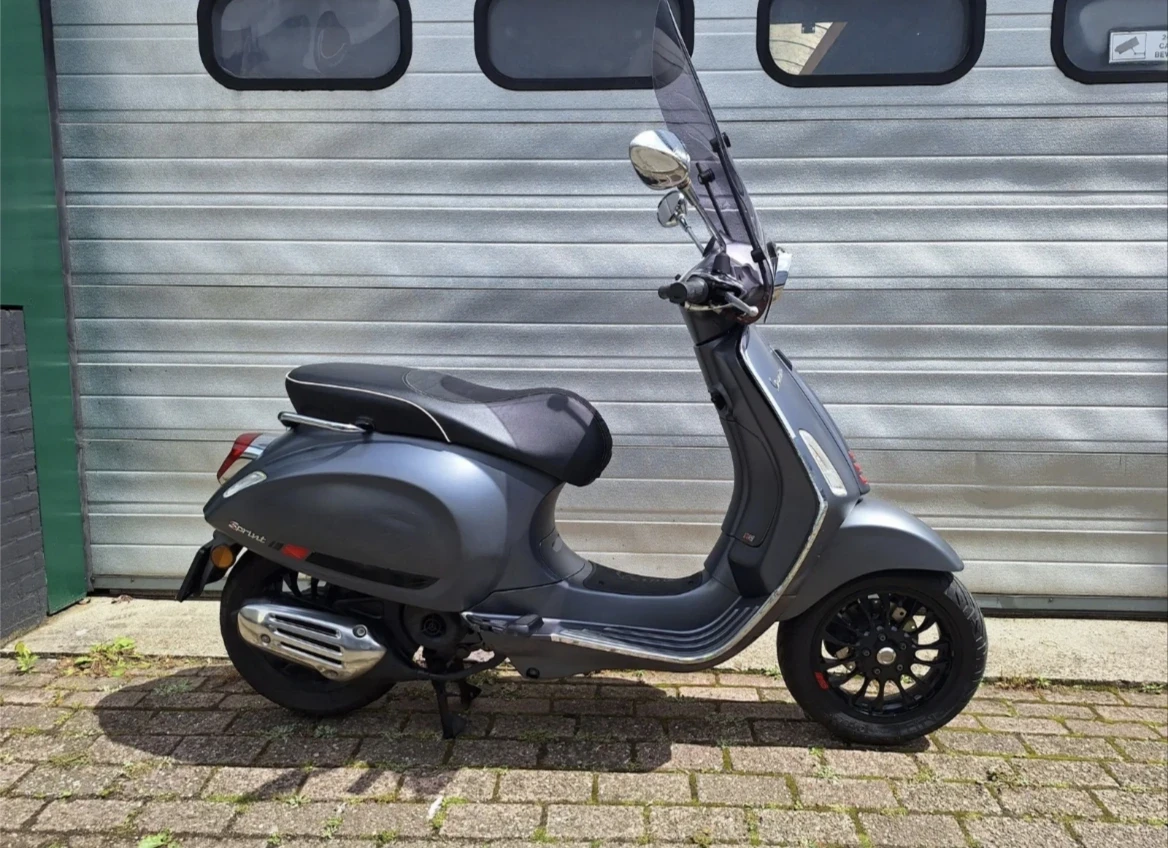Vespa Sprint, снимка 2 - Мотоциклети и мототехника - 55875596