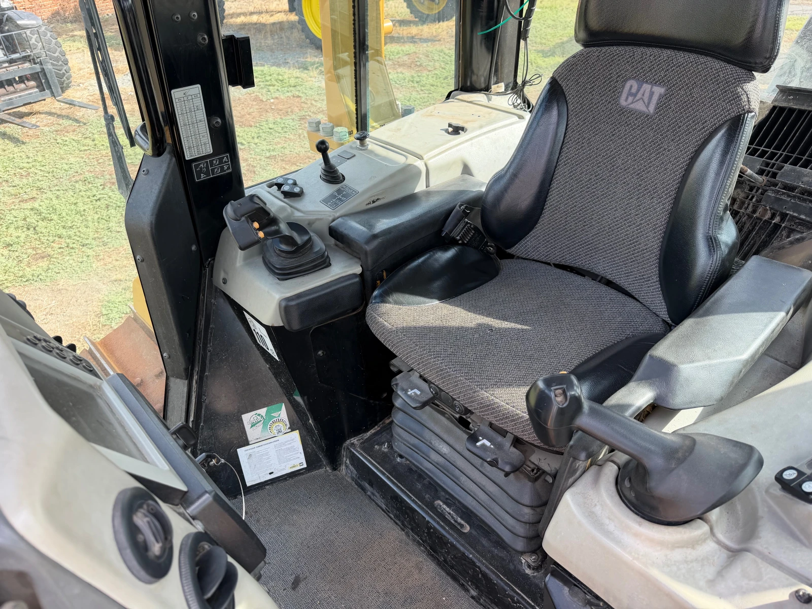 �������� Cat D6N LGP ������ | Mobile.bg � ����������� 12