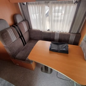  Knaus | Mobile.bg    12