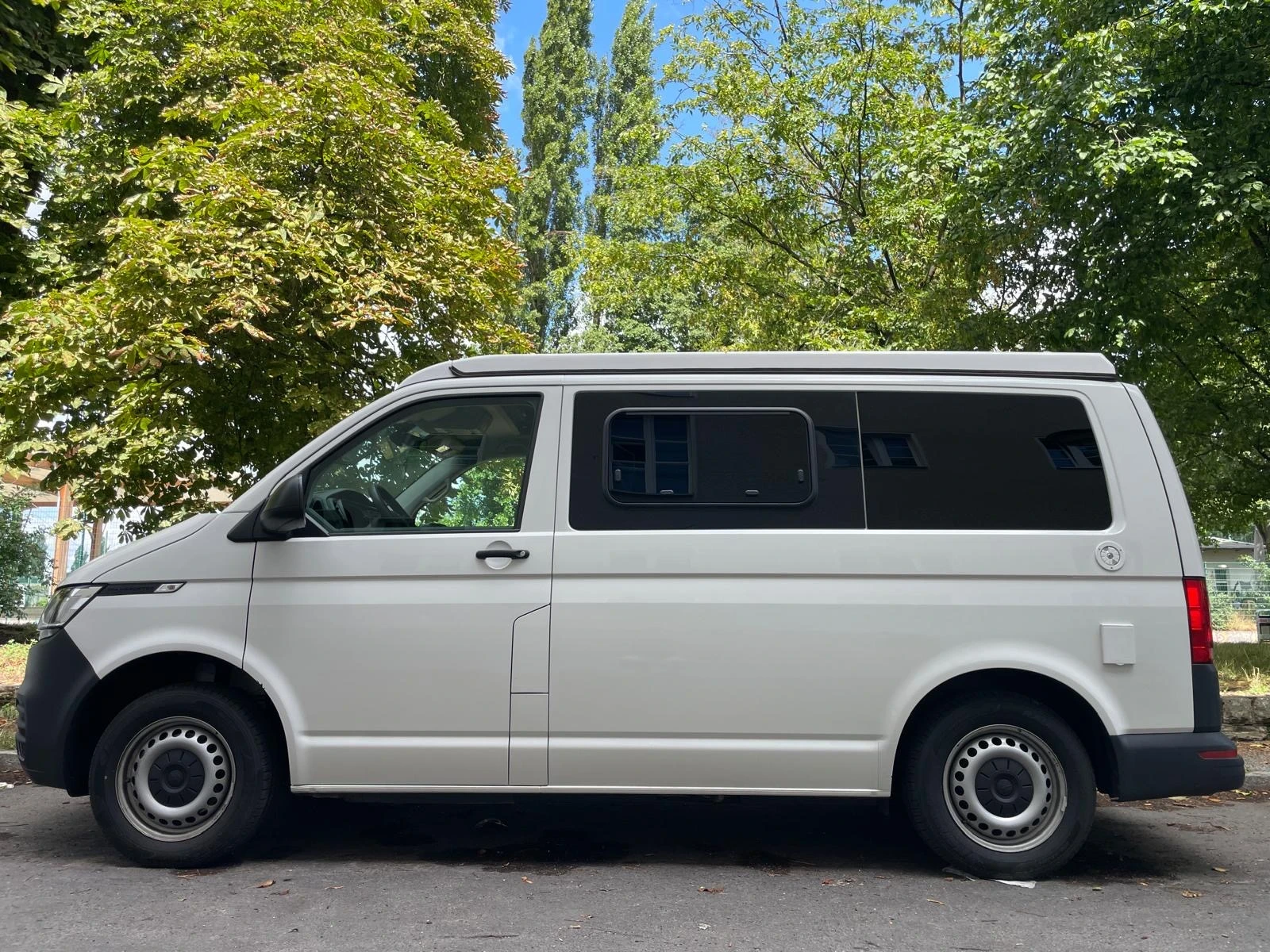 Кемпер VW Transporter, снимка 3 - Каравани и кемпери - 55567762