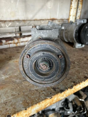 Компресор климатик AUDI,VW,SEAT,SKODA  1K0 820 803L, снимка 3