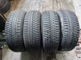 Гуми Зимни 235/65R17, снимка 1 - Гуми и джанти - 39148429