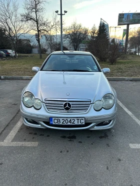 Mercedes-Benz C 200  Панорама   Навигация    Камера за паркиране , снимка 1