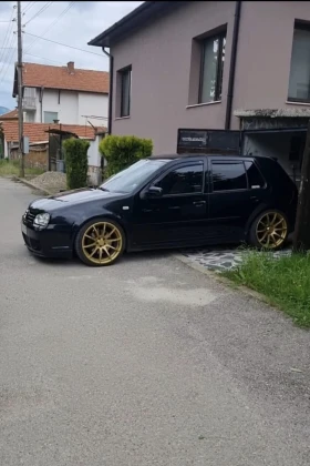 VW Golf 2.8 VR6