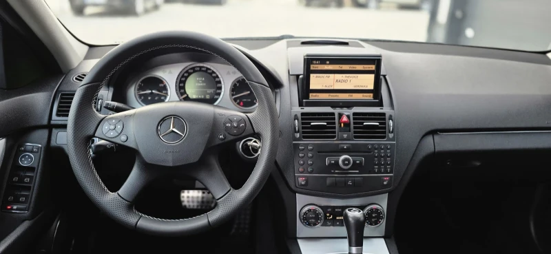 Mercedes-Benz C 320 AMG PACK AVANTGARDE 7G-TRONIC, снимка 11 - Автомобили и джипове - 48347456